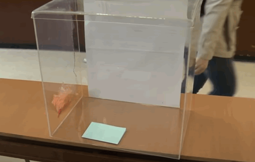 Izbori u Hrvatskoj će biti održani 18. maja: Više od 10 kandidata za <span style='color:red;'><b>gradonačelnik</b></span>a